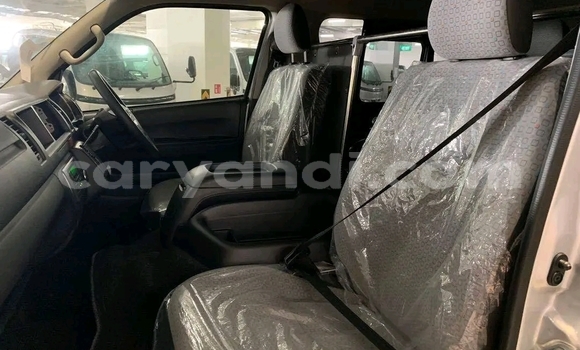 Tenga Tsaru Toyota Hiace Sirivha Mota in Isoka in Northern Tenga Tsaru Toyota Hiace Sirivha Mota in Isoka in Northern