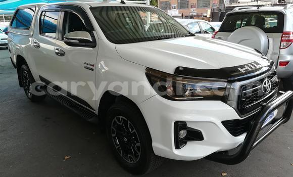 Tenga Tsaru Toyota Hilux Chena Mota in Chilanga in Lusaka Tenga Tsaru Toyota Hilux Chena Mota in Chilanga in Lusaka