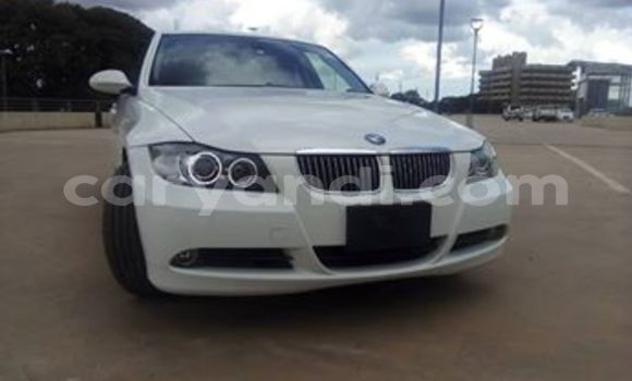 Nunua Ilio tumika BMW 3–Series Nyeupe Gari ndani ya Lusaka nchini Zambia Nunua Ilio tumika BMW 3–Series Nyeupe Gari ndani ya Lusaka nchini Zambia