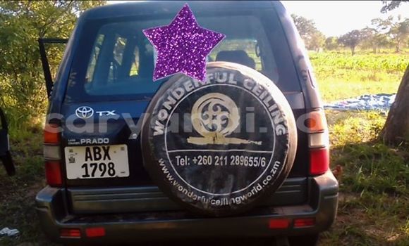 Nunua Ilio tumika Toyota Land Cruiser Prado Bluu Gari ndani ya Lusaka nchini Zambia Nunua Ilio tumika Toyota Land Cruiser Prado Bluu Gari ndani ya Lusaka nchini Zambia