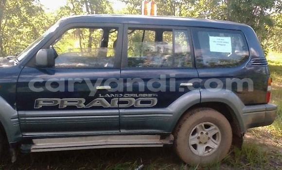 Nunua Ilio tumika Toyota Land Cruiser Prado Bluu Gari ndani ya Lusaka nchini Zambia Nunua Ilio tumika Toyota Land Cruiser Prado Bluu Gari ndani ya Lusaka nchini Zambia