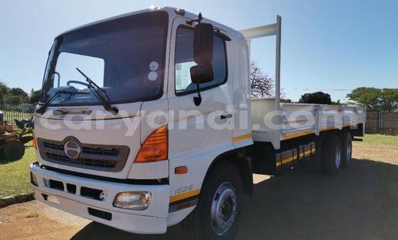 Acheter Occasion Utilitaire Hino 300 Series Blanc à Lusaka, Zambie Acheter Occasion Utilitaire Hino 300 Series Blanc à Lusaka, Zambie