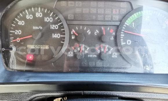 Acheter Occasion Utilitaire Hino 300 Series Blanc à Lusaka, Zambie Acheter Occasion Utilitaire Hino 300 Series Blanc à Lusaka, Zambie