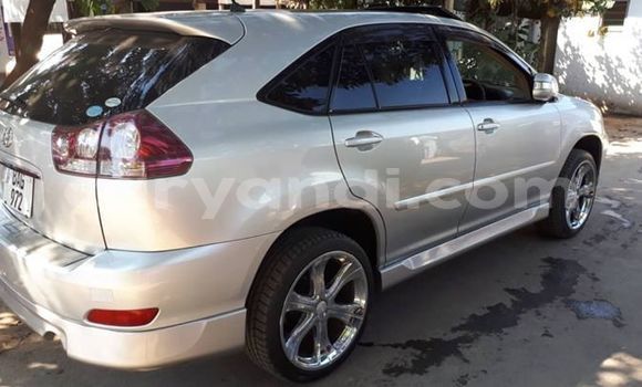 Nunua Ilio tumika Toyota Harrier Fedha Gari ndani ya Lusaka nchini Zambia Nunua Ilio tumika Toyota Harrier Fedha Gari ndani ya Lusaka nchini Zambia