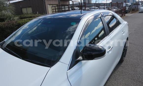 Nunua Ilio tumika Toyota Mark X Nyeupe Gari ndani ya Ndola nchini Zambia Nunua Ilio tumika Toyota Mark X Nyeupe Gari ndani ya Ndola nchini Zambia