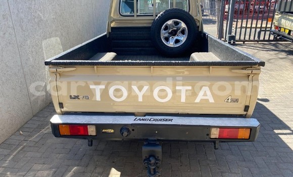 Buy Used Toyota Land Cruiser Beige Car in Lusaka in Zambia Buy Used Toyota Land Cruiser Beige Car in Lusaka in Zambia