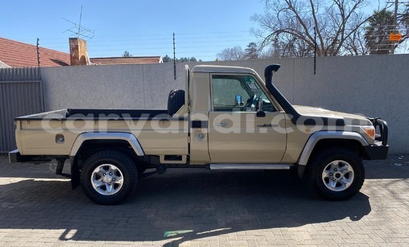 Buy Used Toyota Land Cruiser Beige Car in Lusaka in Zambia Buy Used Toyota Land Cruiser Beige Car in Lusaka in Zambia