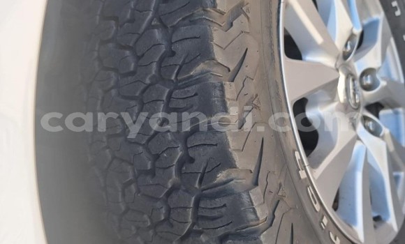 Buy Used Toyota Land Cruiser White Car in Chilanga in Lusaka Buy Used Toyota Land Cruiser White Car in Chilanga in Lusaka