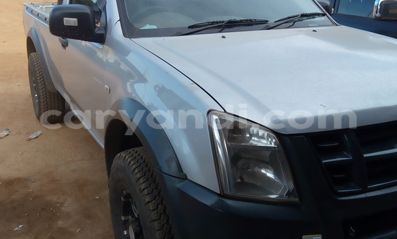 Acheter Occasion Voiture Isuzu KB Gris à Lusaka, Zambie Acheter Occasion Voiture Isuzu KB Gris à Lusaka, Zambie