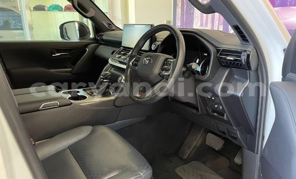 Nunua Ilio tumika Toyota Land Cruiser Nyeupe Gari ndani ya Lusaka nchini Zambia Nunua Ilio tumika Toyota Land Cruiser Nyeupe Gari ndani ya Lusaka nchini Zambia