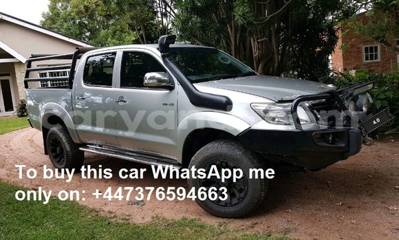 Buy Used Toyota Hilux White Car in Lusaka in Zambia