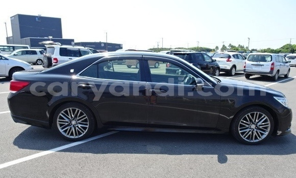 Tenga Tsaru Toyota Crown Nhema Mota in Lusaka in Zambia Tenga Tsaru Toyota Crown Nhema Mota in Lusaka in Zambia