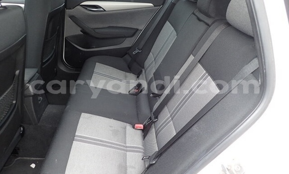 Acheter Occasion Voiture BMW X1 Blanc à Lusaka, Zambie Acheter Occasion Voiture BMW X1 Blanc à Lusaka, Zambie