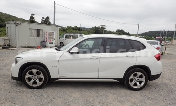 Acheter Occasion Voiture BMW X1 Blanc à Lusaka, Zambie Acheter Occasion Voiture BMW X1 Blanc à Lusaka, Zambie