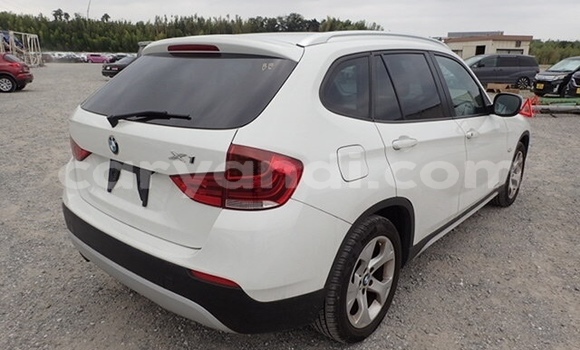 Acheter Occasion Voiture BMW X1 Blanc à Lusaka, Zambie Acheter Occasion Voiture BMW X1 Blanc à Lusaka, Zambie