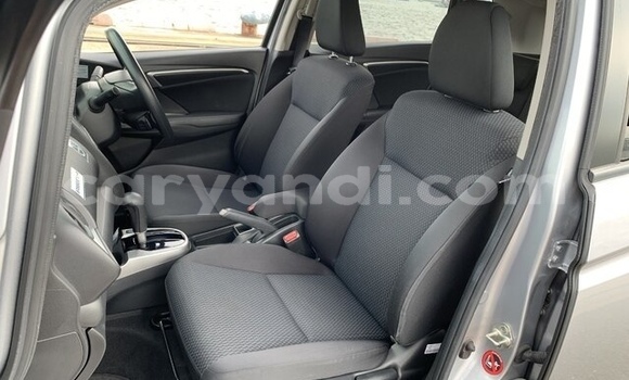 Acheter Occasion Voiture Honda FIT Gris à Lusaka, Zambie Acheter Occasion Voiture Honda FIT Gris à Lusaka, Zambie