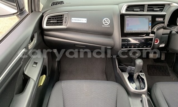 Acheter Occasion Voiture Honda FIT Gris à Lusaka, Zambie Acheter Occasion Voiture Honda FIT Gris à Lusaka, Zambie