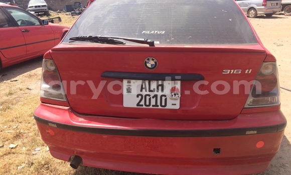 Acheter Occasion Voiture BMW 3–Series Rouge à Lusaka, Zambie Acheter Occasion Voiture BMW 3–Series Rouge à Lusaka, Zambie