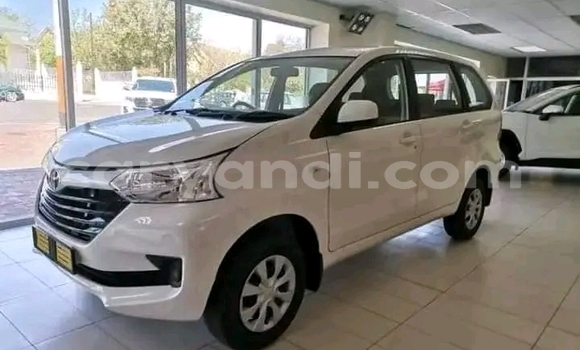 Acheter Occasion Voiture Toyota Avanza Blanc à Lusaka, Zambie Acheter Occasion Voiture Toyota Avanza Blanc à Lusaka, Zambie
