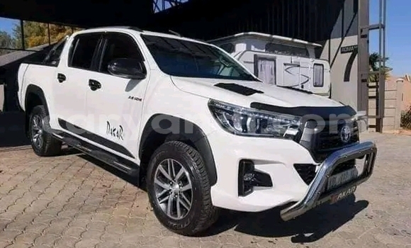 Buy Used Toyota Hilux White Car in Lusaka in Zambia Buy Used Toyota Hilux White Car in Lusaka in Zambia