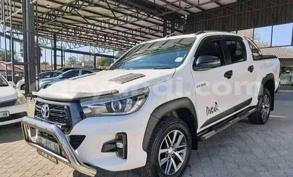 Buy Used Toyota Hilux White Car in Lusaka in Zambia Buy Used Toyota Hilux White Car in Lusaka in Zambia