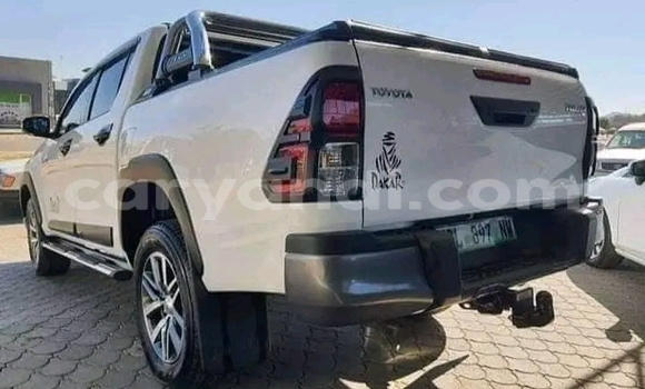 Buy Used Toyota Hilux White Car in Lusaka in Zambia Buy Used Toyota Hilux White Car in Lusaka in Zambia