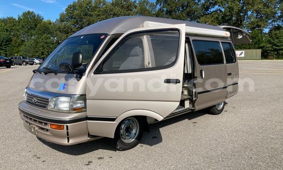 Tenga Tsaru Toyota Hiace Sirivha Mota in Lusaka in Zambia Tenga Tsaru Toyota Hiace Sirivha Mota in Lusaka in Zambia
