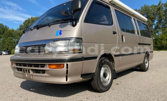 Tenga Tsaru Toyota Hiace Sirivha Mota in Lusaka in Zambia Tenga Tsaru Toyota Hiace Sirivha Mota in Lusaka in Zambia