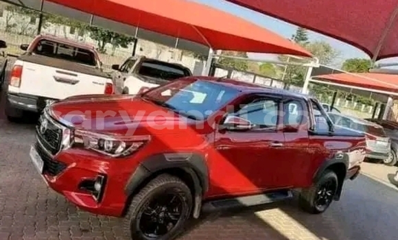 Tenga Tsaru Toyota Hilux Tsvuku Mota in Lusaka in Zambia