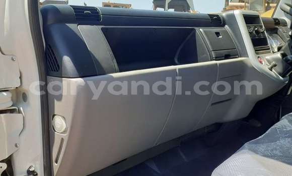 Tenga Tsaru Mitsubishi Fuso Chena Rori in Lusaka in Zambia Tenga Tsaru Mitsubishi Fuso Chena Rori in Lusaka in Zambia