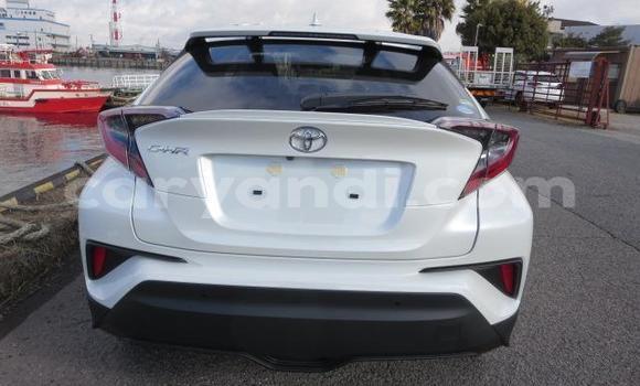 Buy Used Toyota C-HR White Car in Chilanga in Lusaka Buy Used Toyota C-HR White Car in Chilanga in Lusaka