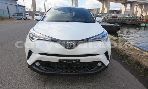 Buy Used Toyota C-HR White Car in Chilanga in Lusaka Buy Used Toyota C-HR White Car in Chilanga in Lusaka