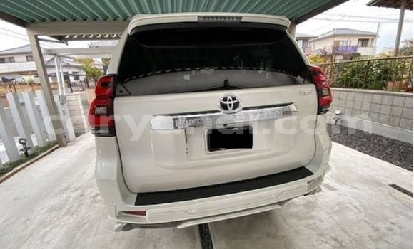 Buy Used Toyota Land Cruiser Prado White Car in Lusaka in Zambia Buy Used Toyota Land Cruiser Prado White Car in Lusaka in Zambia