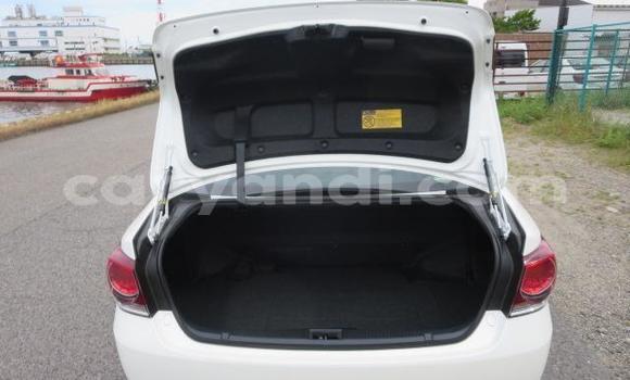 Buy Used Toyota Crown White Car in Chambishi in Copperbelt Buy Used Toyota Crown White Car in Chambishi in Copperbelt