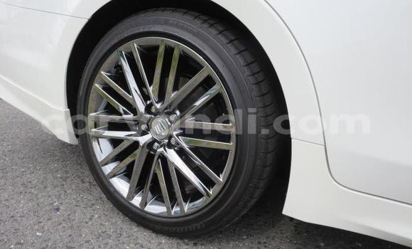 Buy Used Toyota Crown White Car in Chambishi in Copperbelt Buy Used Toyota Crown White Car in Chambishi in Copperbelt