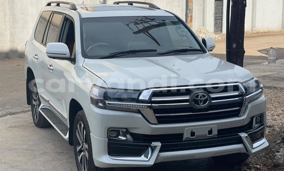 Buy Used Toyota Land Cruiser White Car in Lusaka in Zambia Buy Used Toyota Land Cruiser White Car in Lusaka in Zambia