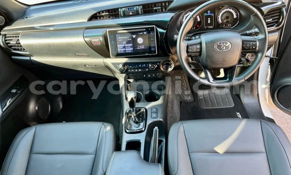 Buy Used Toyota Hilux White Car in Lusaka in Zambia Buy Used Toyota Hilux White Car in Lusaka in Zambia