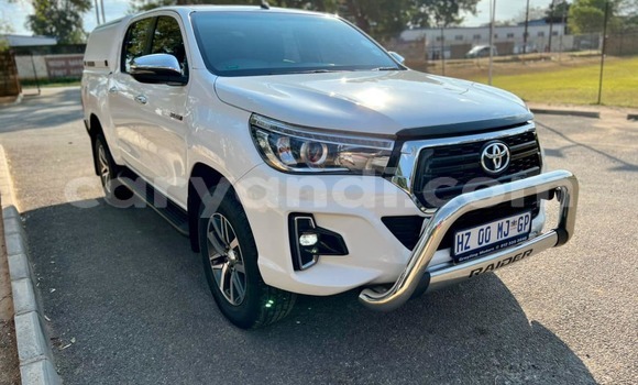 Buy Used Toyota Hilux White Car in Lusaka in Zambia Buy Used Toyota Hilux White Car in Lusaka in Zambia