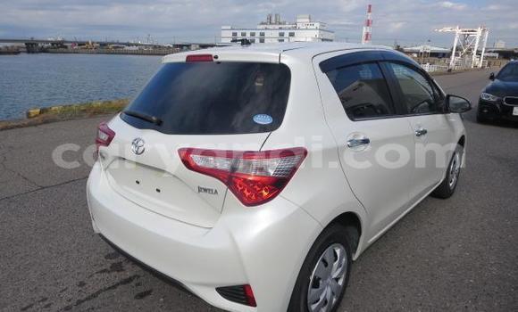 Acheter Occasion Voiture Toyota Vitz Blanc à Chilanga, Lusaka Acheter Occasion Voiture Toyota Vitz Blanc à Chilanga, Lusaka