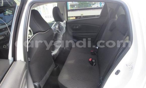 Acheter Occasion Voiture Toyota Vitz Blanc à Chilanga, Lusaka Acheter Occasion Voiture Toyota Vitz Blanc à Chilanga, Lusaka