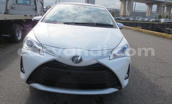 Acheter Occasion Voiture Toyota Vitz Blanc à Chilanga, Lusaka Acheter Occasion Voiture Toyota Vitz Blanc à Chilanga, Lusaka