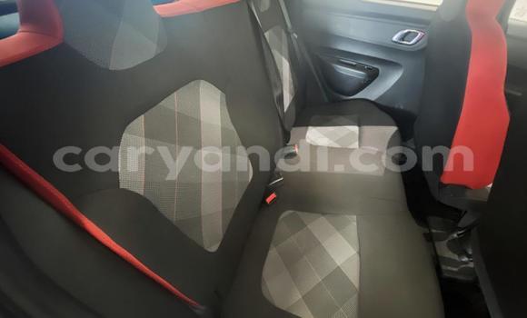Buy Used Renault KWID Green Car in Chingola in Zambia Buy Used Renault KWID Green Car in Chingola in Zambia