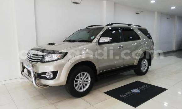 Acheter Occasion Voiture Toyota Fortuner Gris à Chilanga, Lusaka Acheter Occasion Voiture Toyota Fortuner Gris à Chilanga, Lusaka