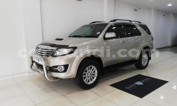 Buy Used Toyota Fortuner Silver Car in Chilanga in Lusaka Buy Used Toyota Fortuner Silver Car in Chilanga in Lusaka