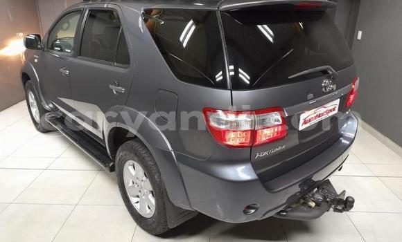 Acheter Occasion Voiture Toyota Fortuner Gris à Chilanga, Lusaka Acheter Occasion Voiture Toyota Fortuner Gris à Chilanga, Lusaka