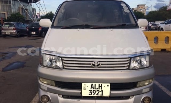 Acheter Occasion Voiture Toyota Regius Autre à Lusaka, Zambie Acheter Occasion Voiture Toyota Regius Autre à Lusaka, Zambie