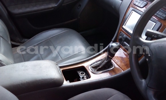 Tenga Tsaru Mercedes‒Benz C–Class Sirivha Mota in Lusaka in Zambia Tenga Tsaru Mercedes‒Benz C–Class Sirivha Mota in Lusaka in Zambia