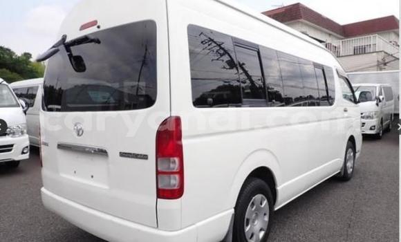 Acheter Occasion Voiture Toyota Hiace Blanc à Kitwe, Zambie Acheter Occasion Voiture Toyota Hiace Blanc à Kitwe, Zambie