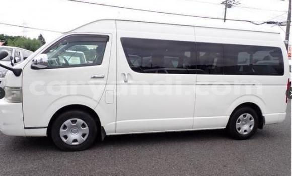 Acheter Occasion Voiture Toyota Hiace Blanc à Kitwe, Zambie Acheter Occasion Voiture Toyota Hiace Blanc à Kitwe, Zambie