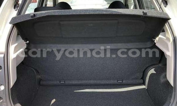 Acheter Occasion Voiture Nissan March Blanc à Chingola, Zambie Acheter Occasion Voiture Nissan March Blanc à Chingola, Zambie